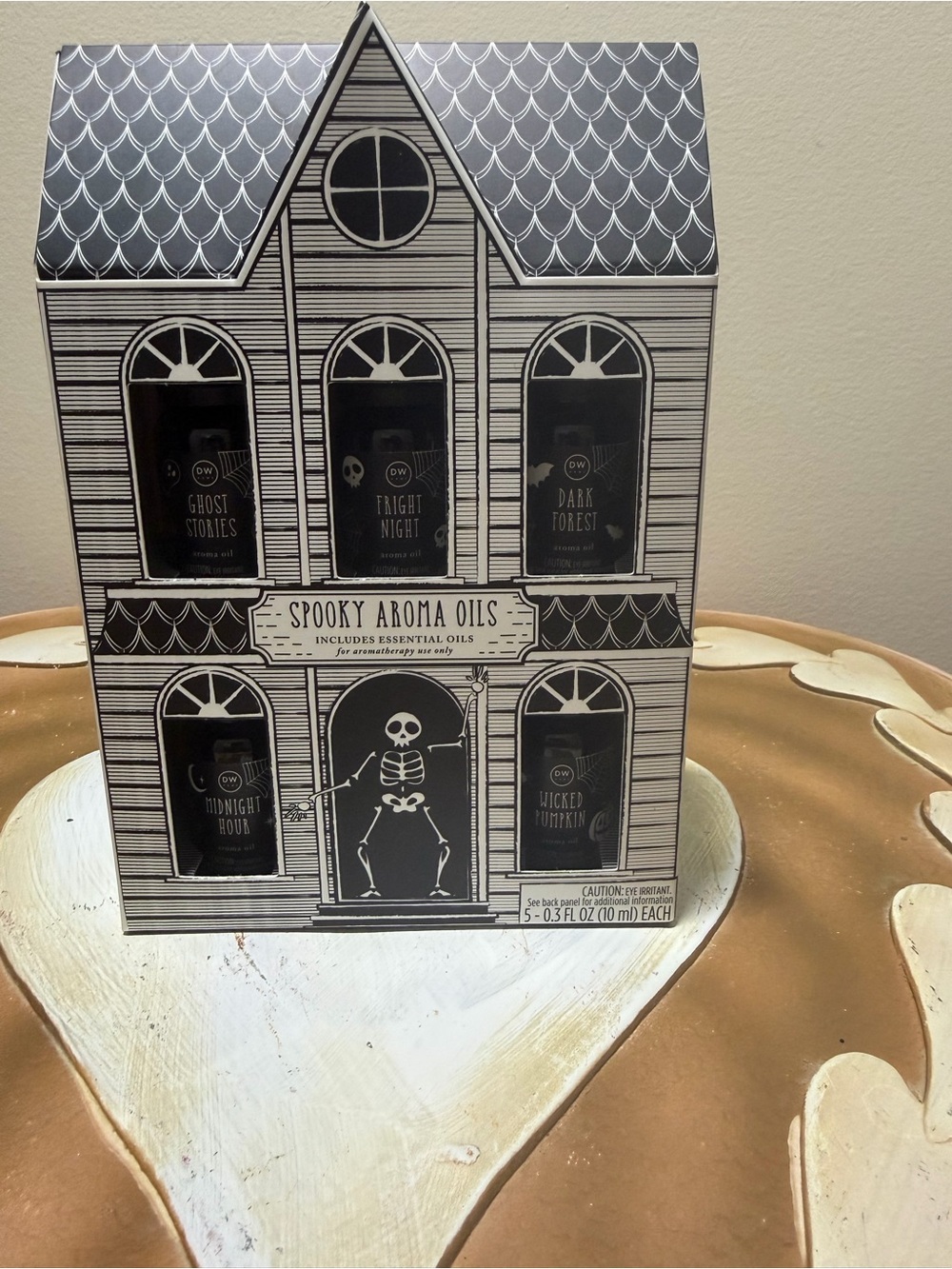 DW Home Spooky Aroma Oils Gift Set - Black & White